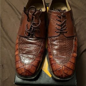 NAME BRAND MENS SHOES